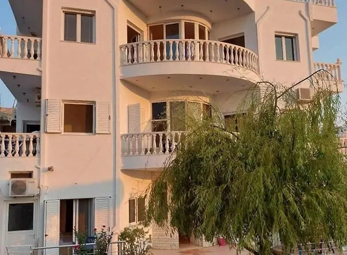 Vila Noti Vela